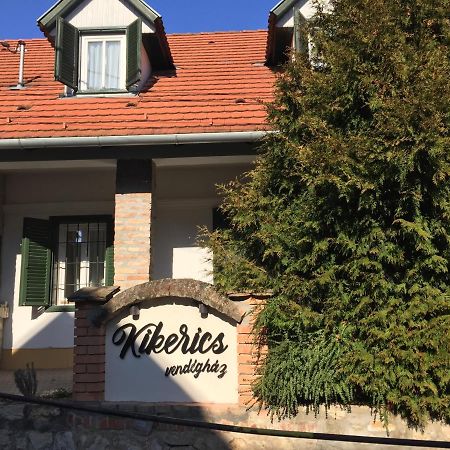 Kikerics Vendeghaz Bed & Breakfast Villány Екстериор снимка